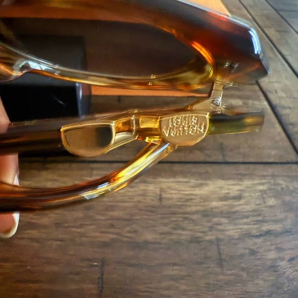 Louis Vuitton Black Sunglasses - Picture 9 of 16